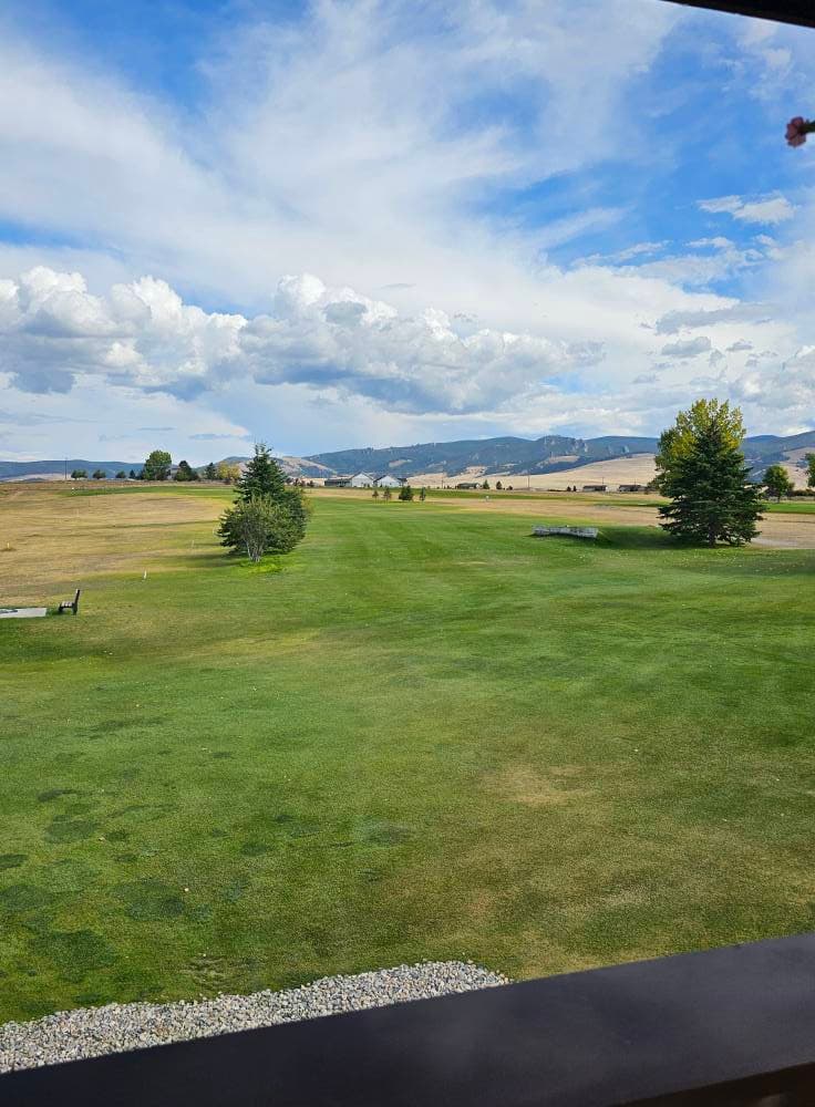 First hole at Arrowhead Meadows Golf Course